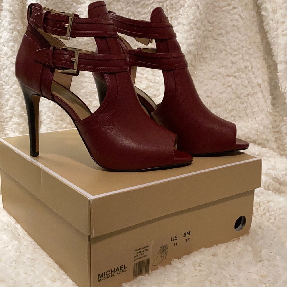Michael Kors Blaze Open Toe Bootie Leather size US 8/38 NWOT